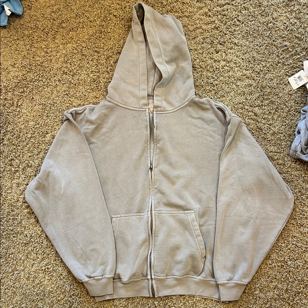 PacSun Men’s Gray Zipper Hoodie Jacket in Size Large